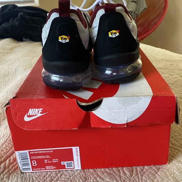 Never been worn box little crinkle due to them just sitting in the closet. - Picture 2 of 4